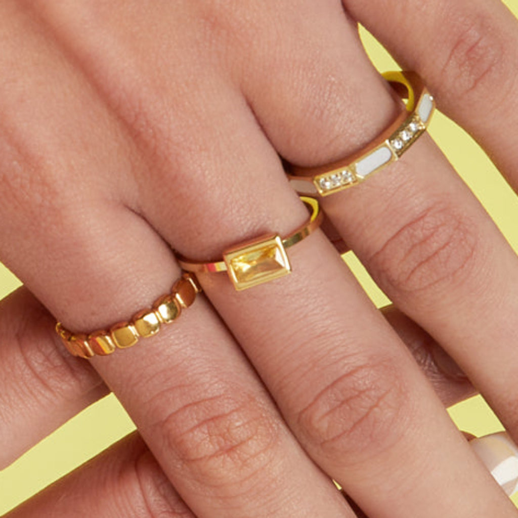 Ring met rechthoekige zirkoniasteen