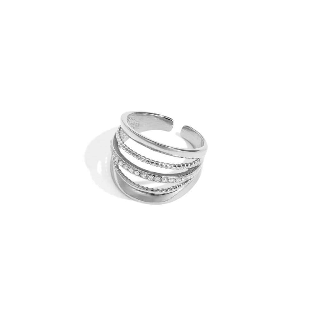 Statement ring met lijnenpatroon en strass